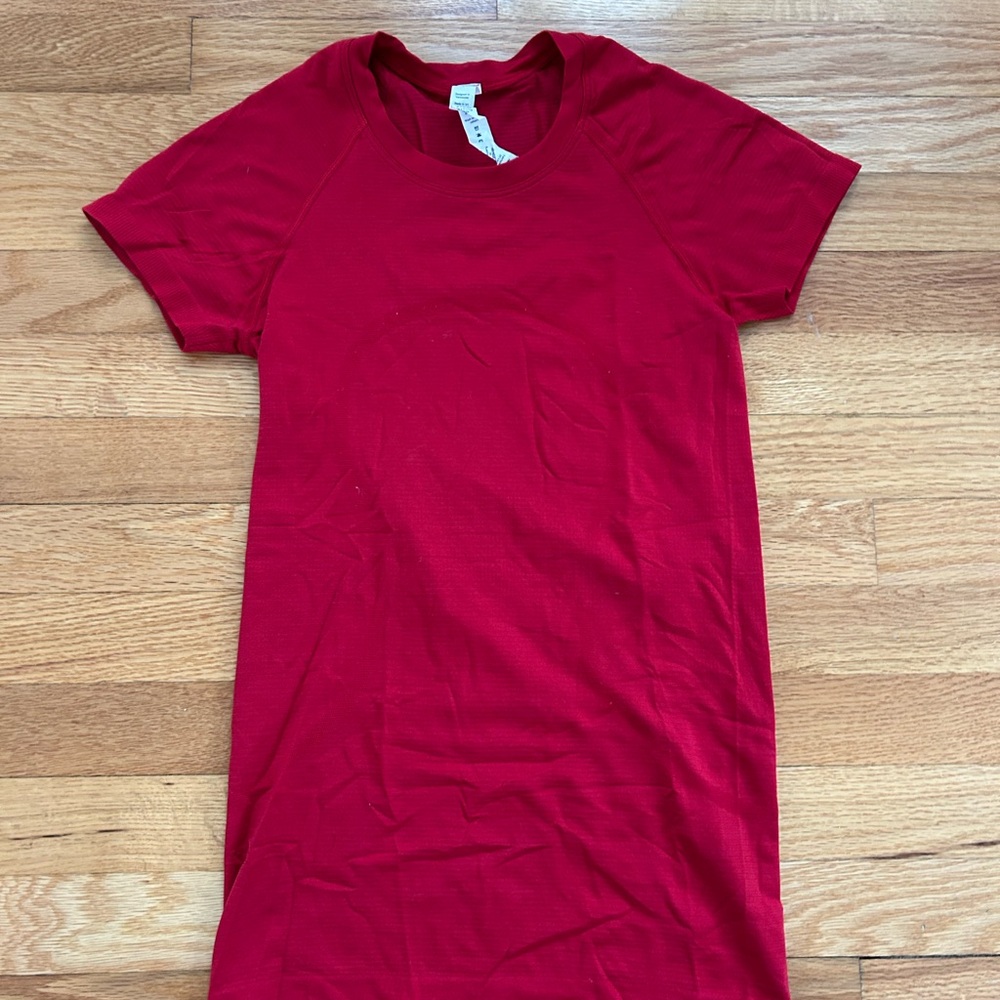 Lululemon Red Swiftly Tech